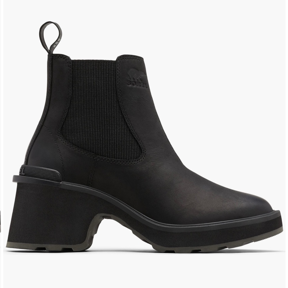 NWT Sorel Women's Hi-Line Heel Chelsea Boot in Black Size 7.5 with box